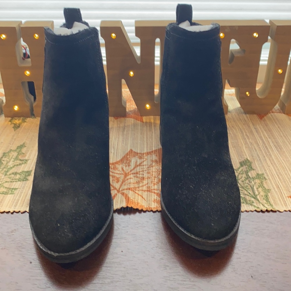 Brand new with box never worn H&M Black suede side zip ankle booties.